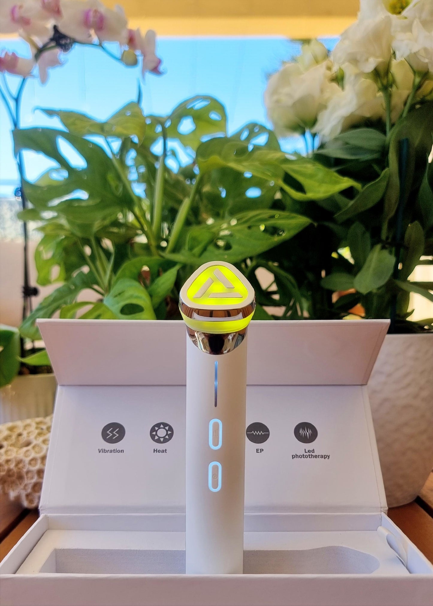 The Lumipore LED Rejuvenation Wand - Light and Skin Stimulation